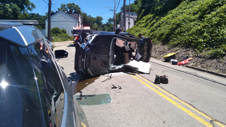 car wreck on Greenfield Ave. June 23, 2022